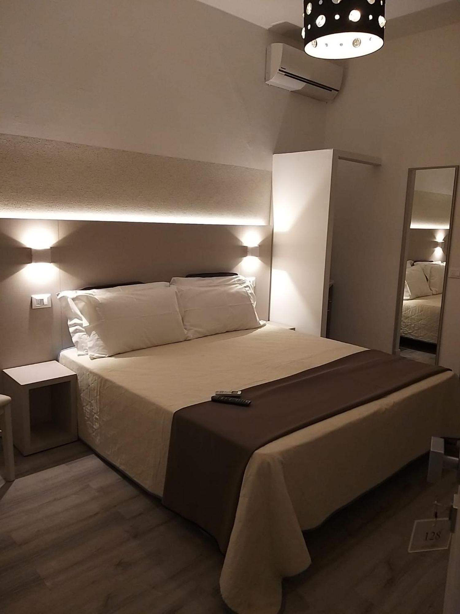 Hotel Ideal Rimini Exterior photo