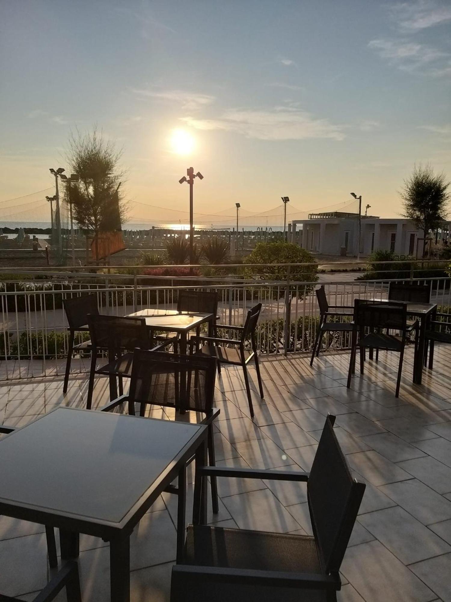 Hotel Ideal Rimini Exterior photo